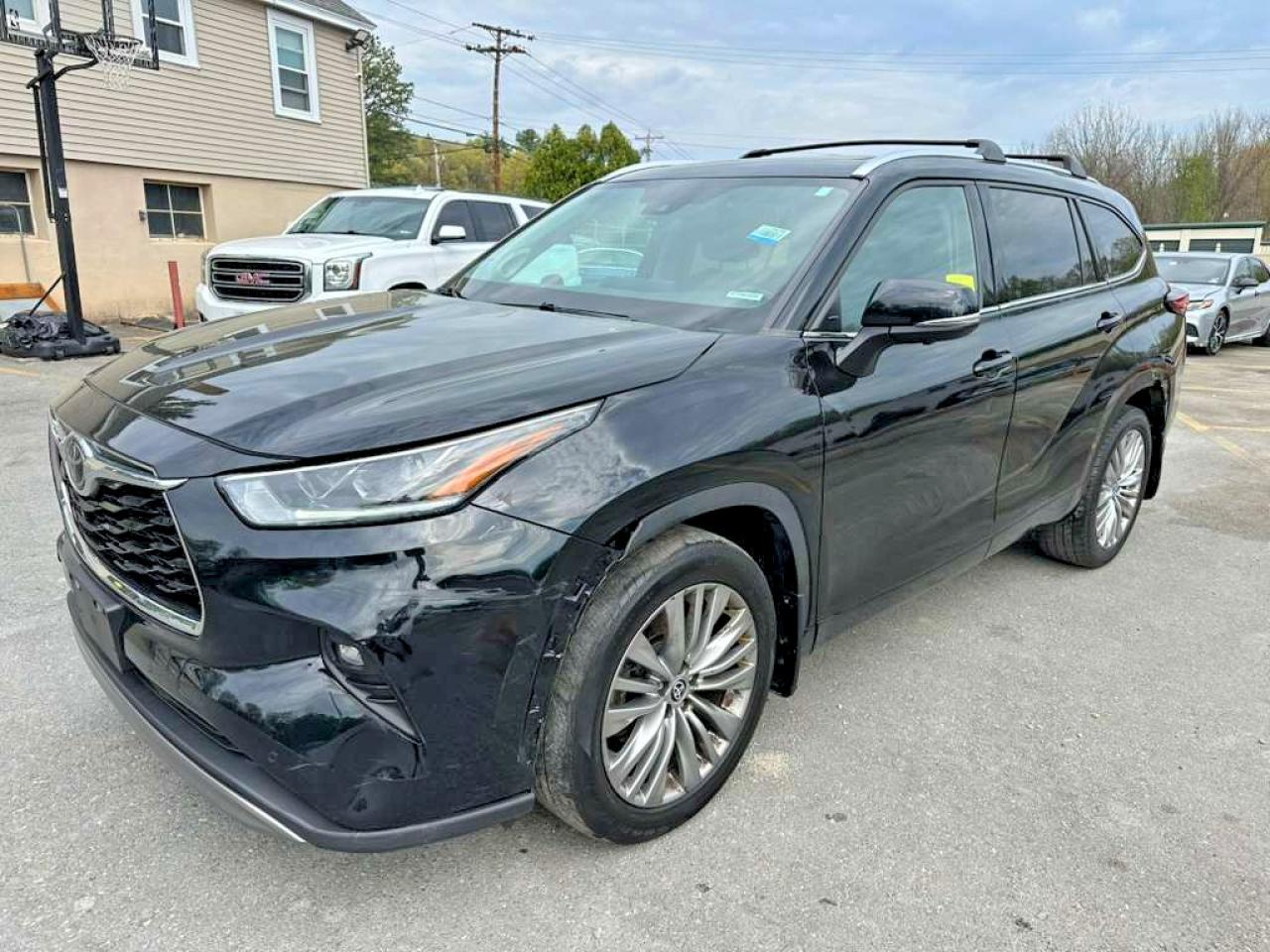 TOYOTA HIGHLANDER 2023