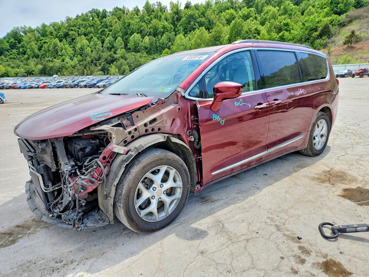 CHRYSLER PACIFICA 2017