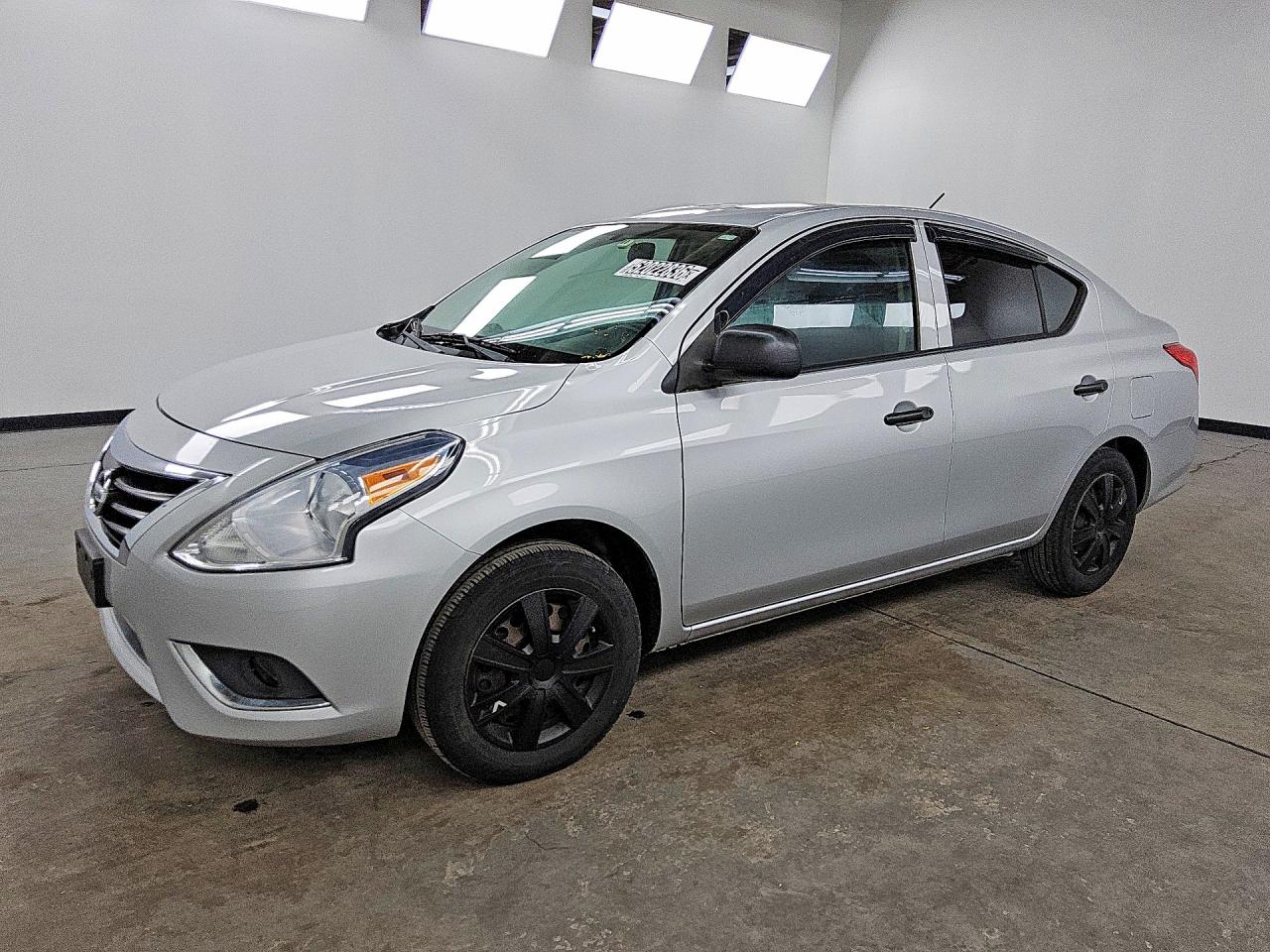 NISSAN VERSA 2015