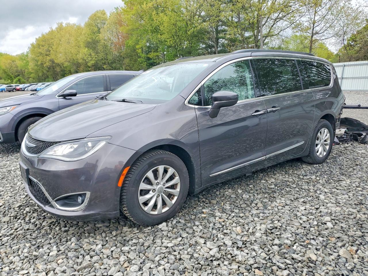 CHRYSLER PACIFICA 2017