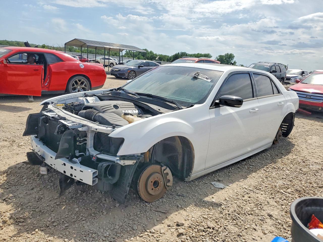 CHRYSLER 300 2023