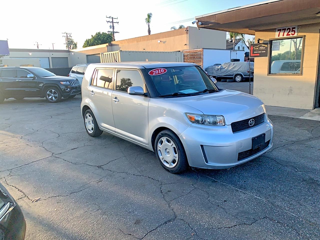 SCION XB 2010