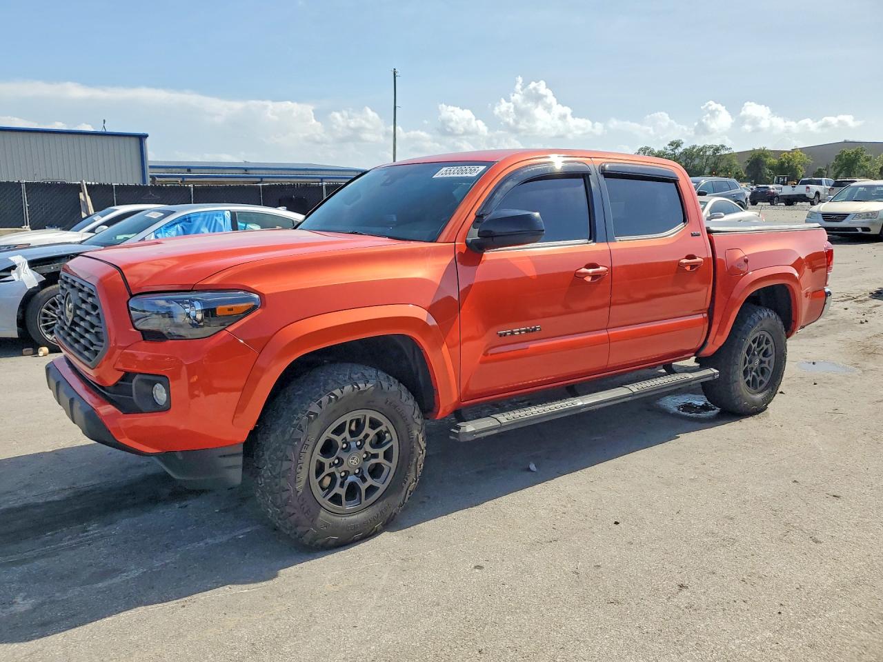 TOYOTA TACOMA 2018