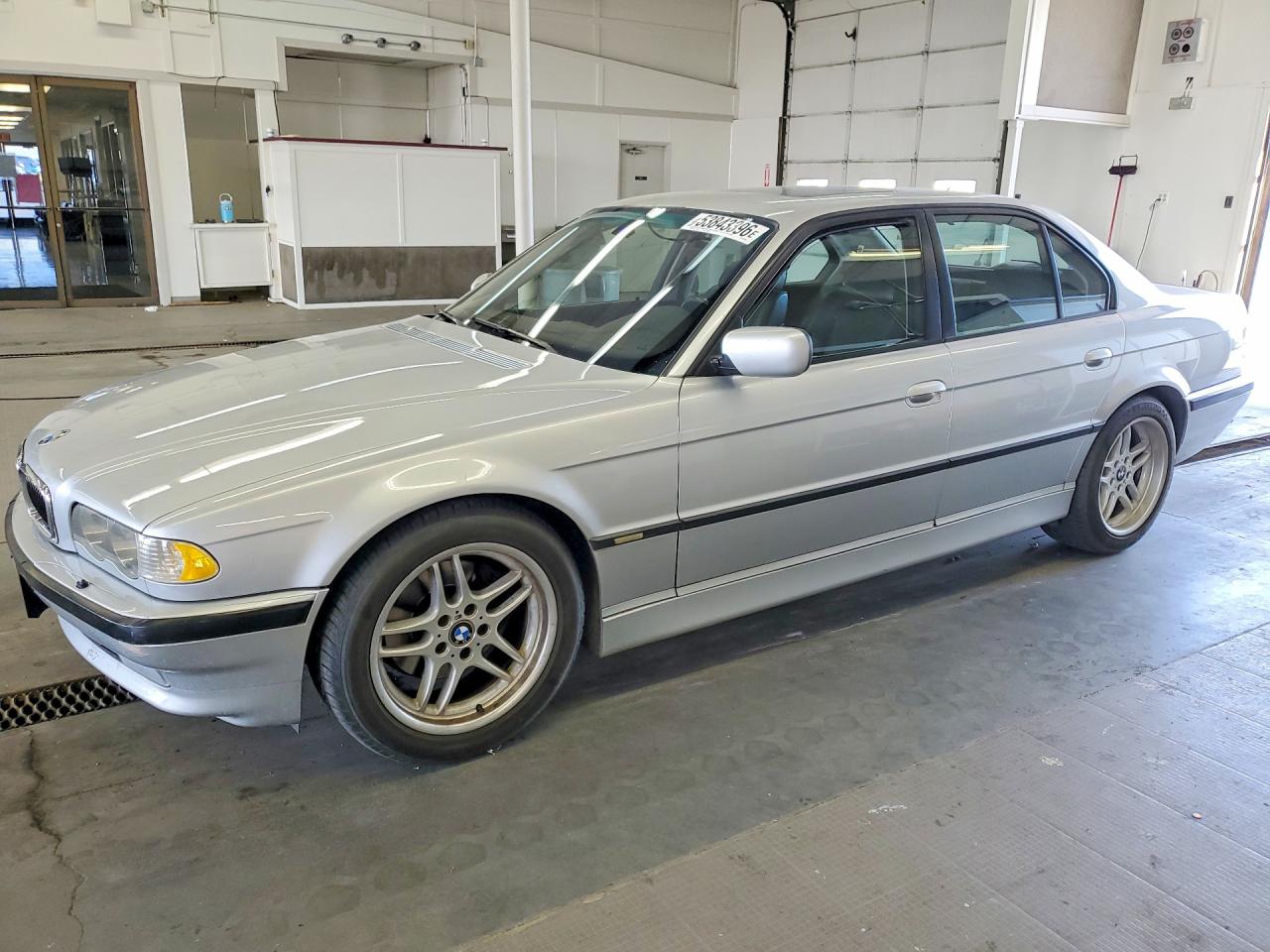 BMW 740 2001