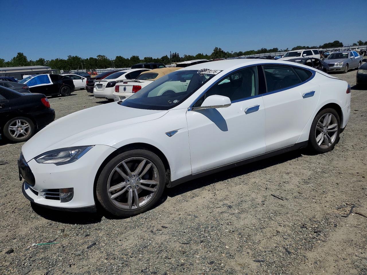 TESLA MODEL S 2014