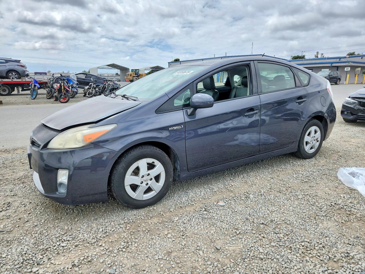 TOYOTA PRIUS 2011