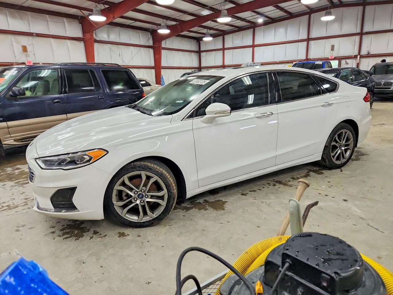 FORD FUSION 2019