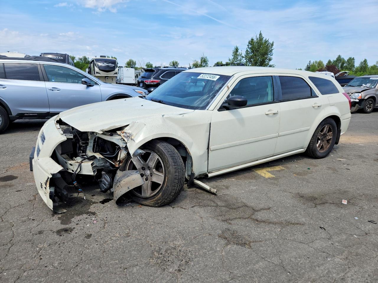 DODGE MAGNUM 2005