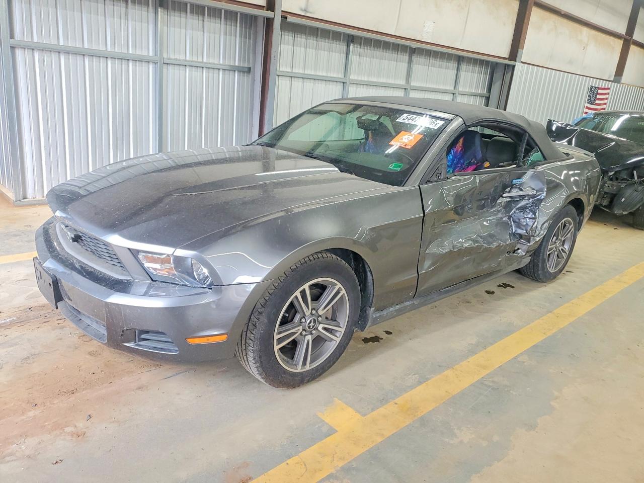 FORD MUSTANG 2010
