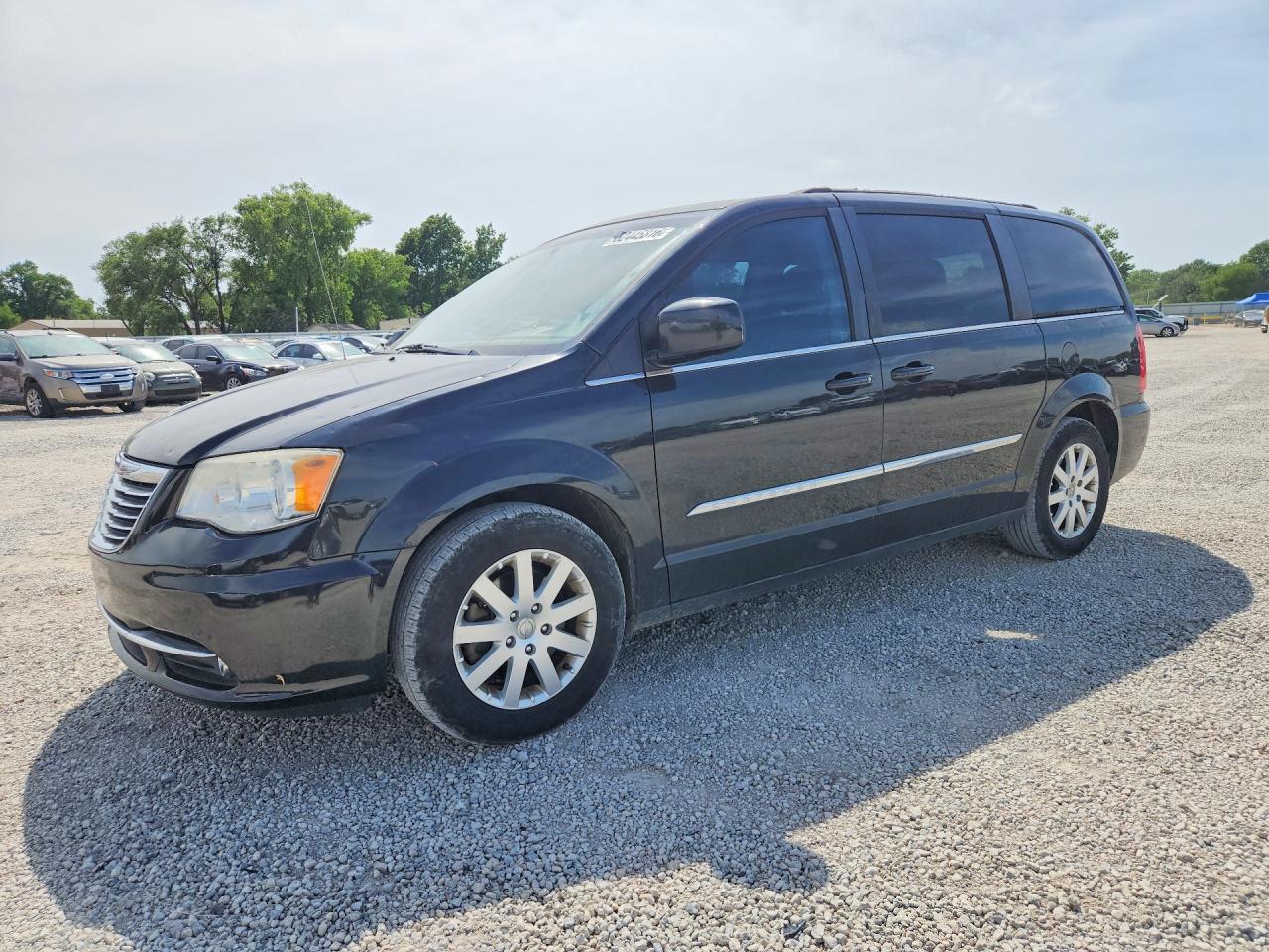 CHRYSLER TOWN & COUNTRY 2015