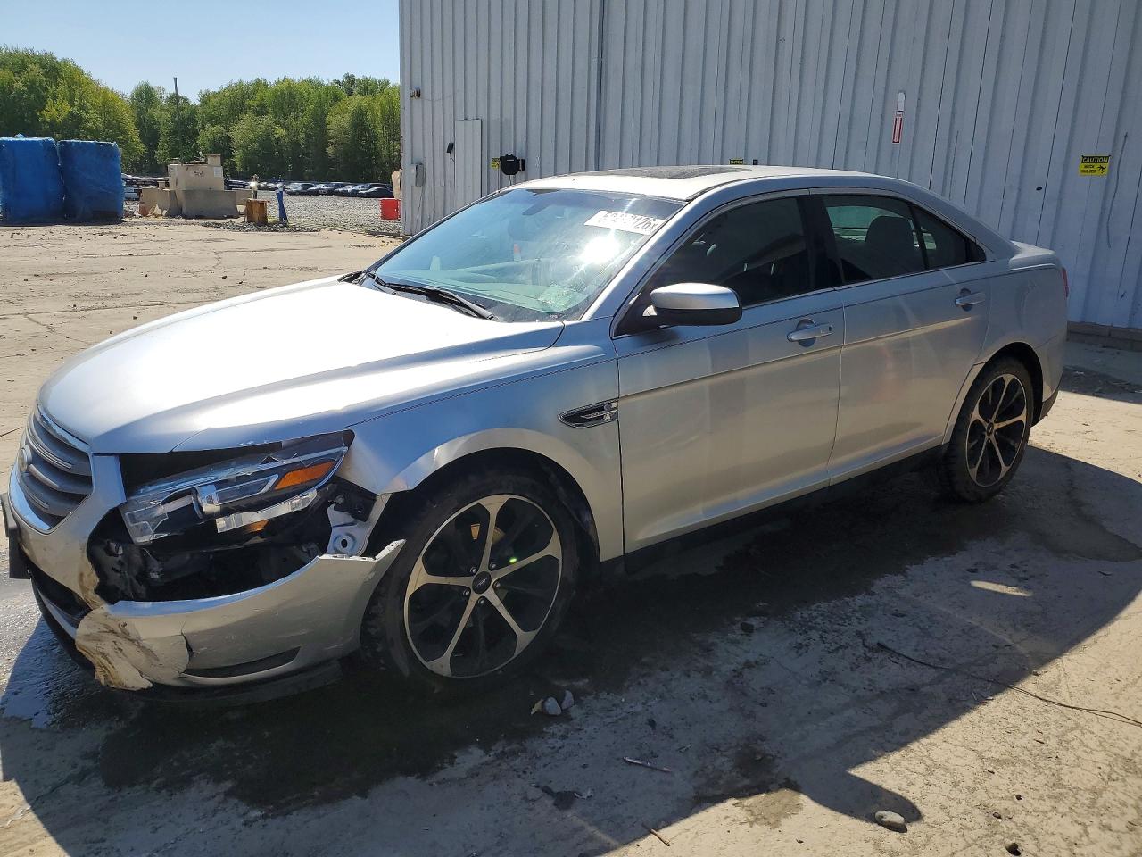 FORD TAURUS 2015