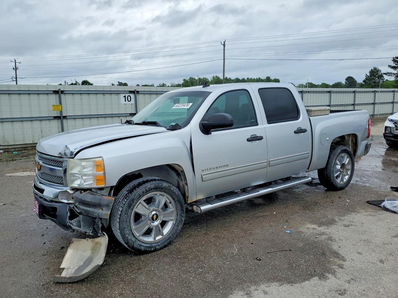 CHEVROLET SILVERADO 2013