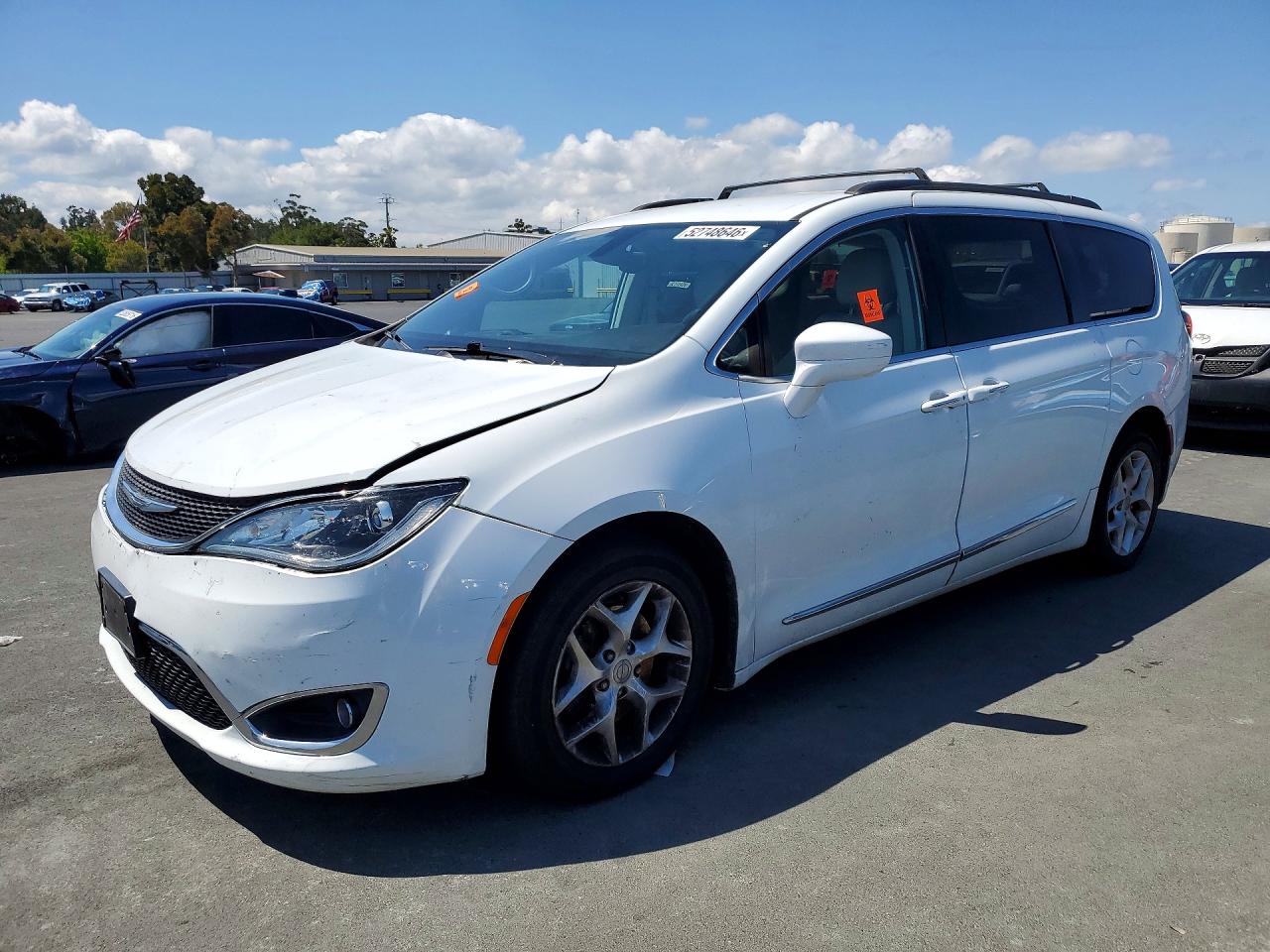 CHRYSLER PACIFICA 2017