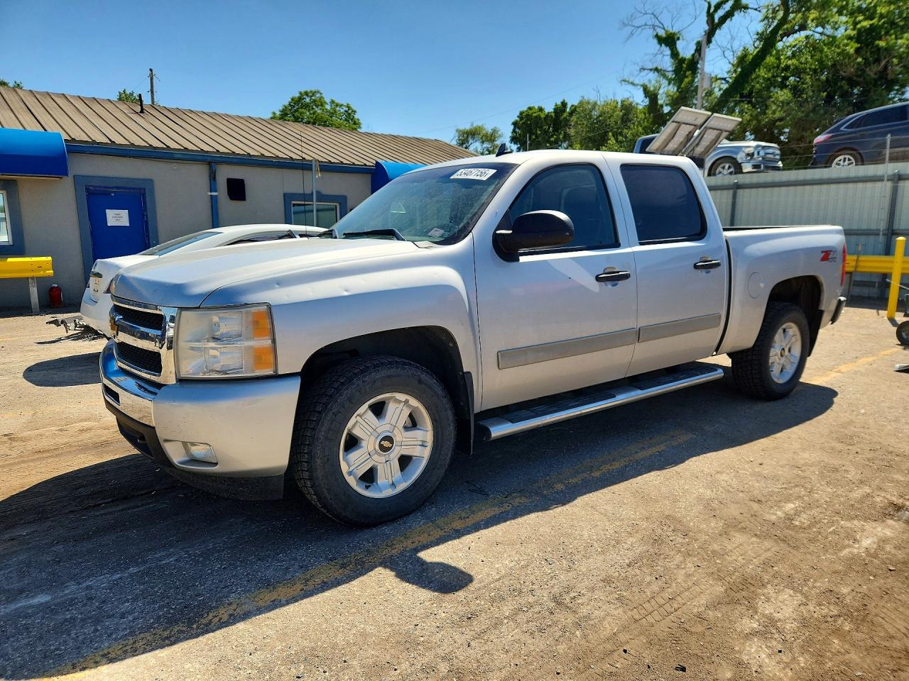 CHEVROLET SILVERADO 2011