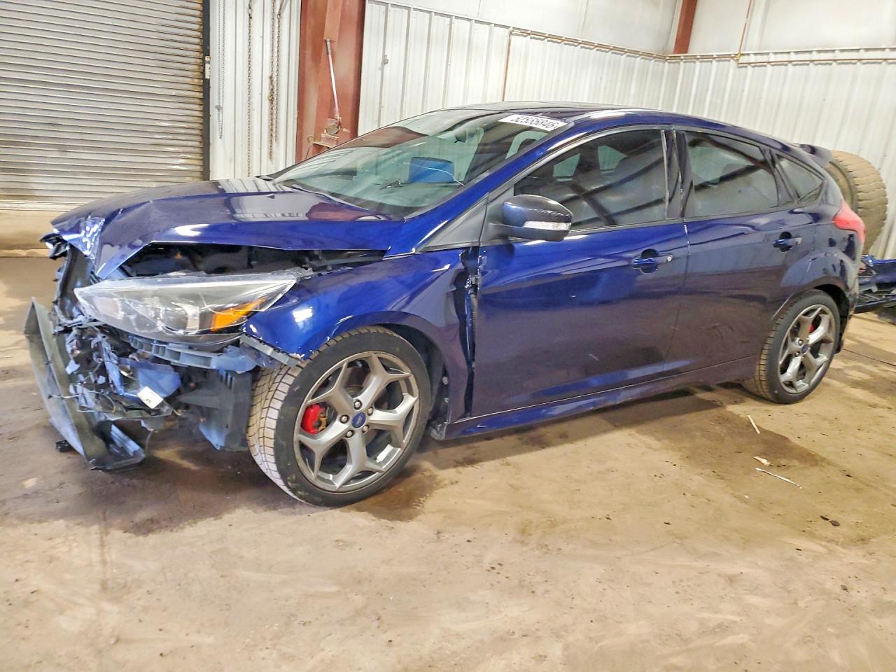 FORD FOCUS 2016