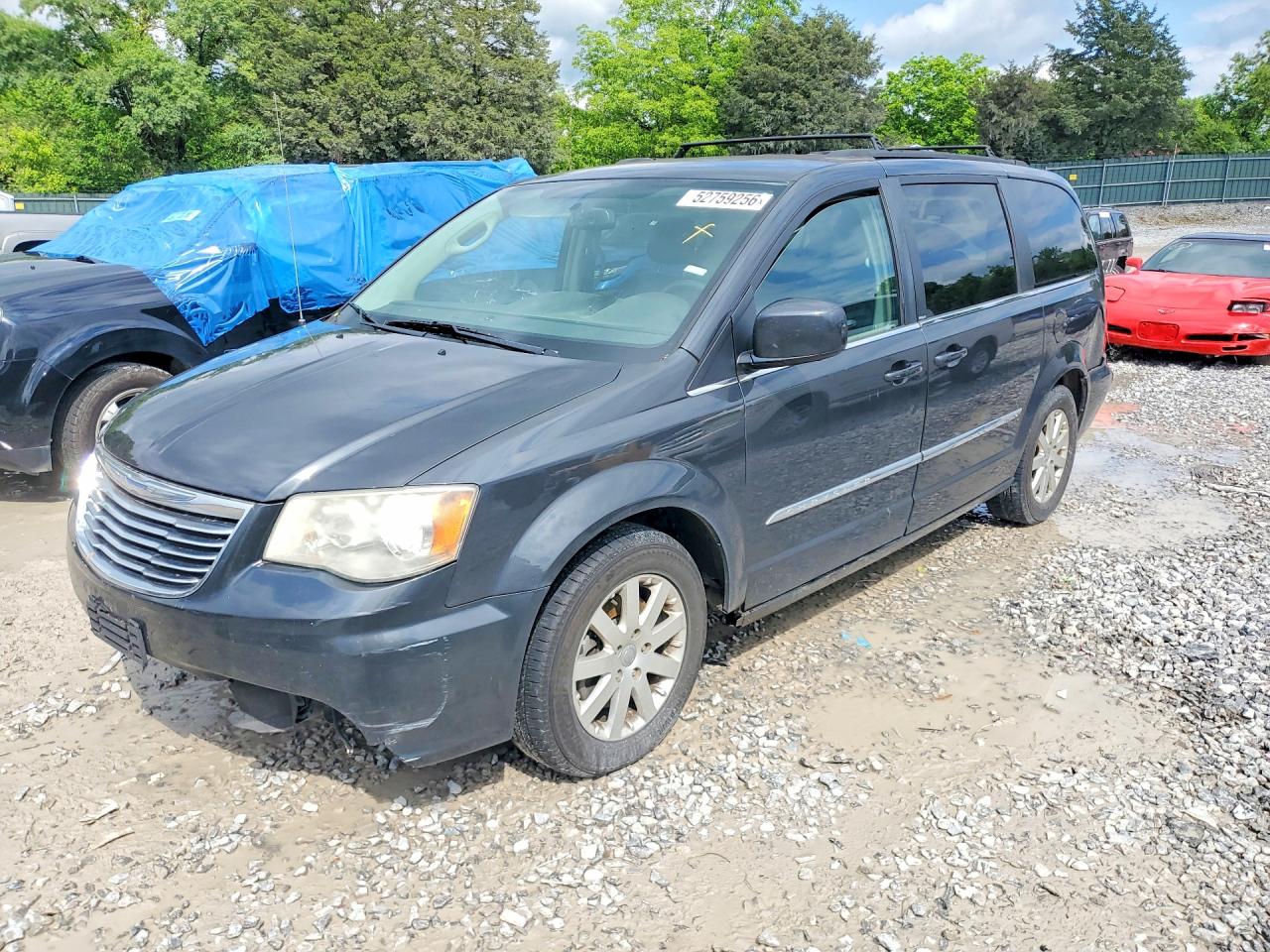 CHRYSLER TOWN & COUNTRY 2012