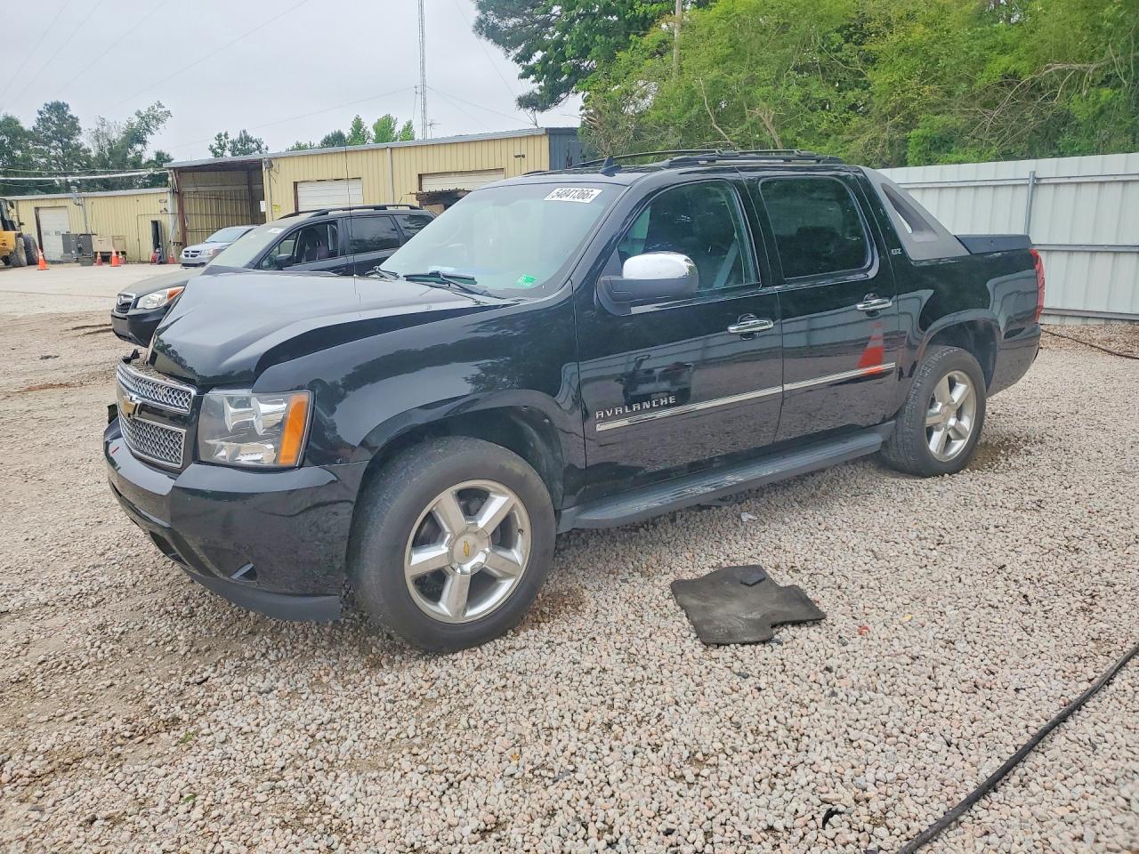 CHEVROLET AVALANCHE 2011