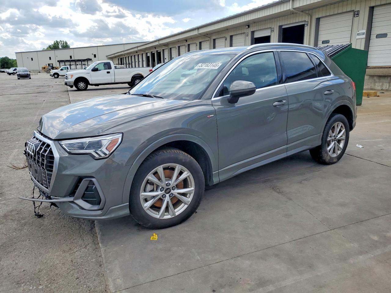 AUDI Q3 2025