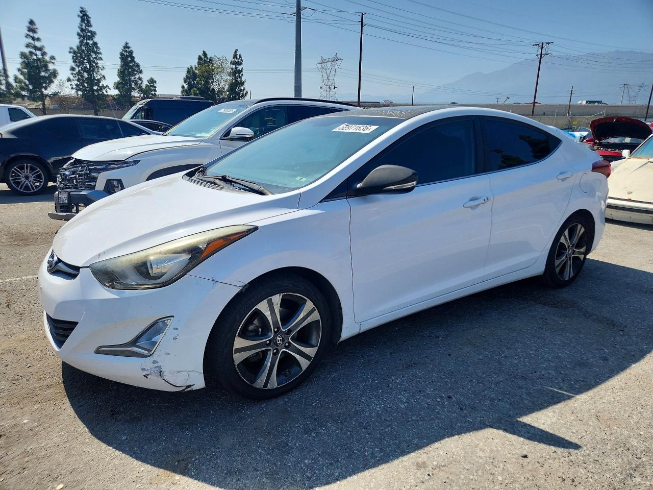 HYUNDAI ELANTRA 2015