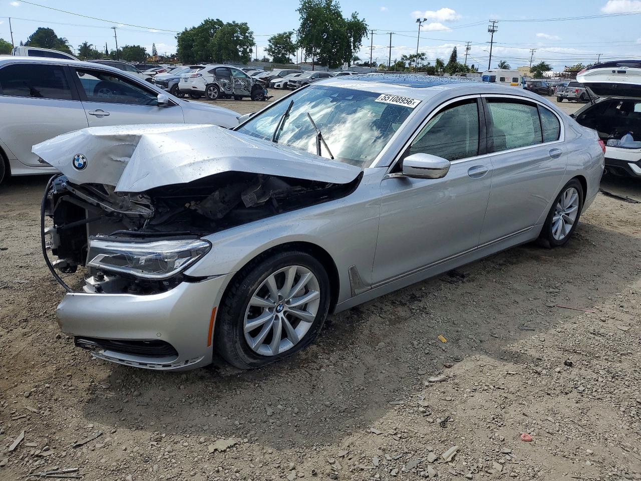 BMW 750 2018