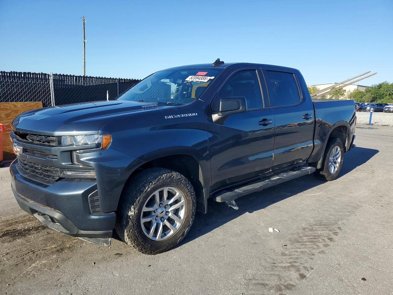 CHEVROLET SILVERADO 2021