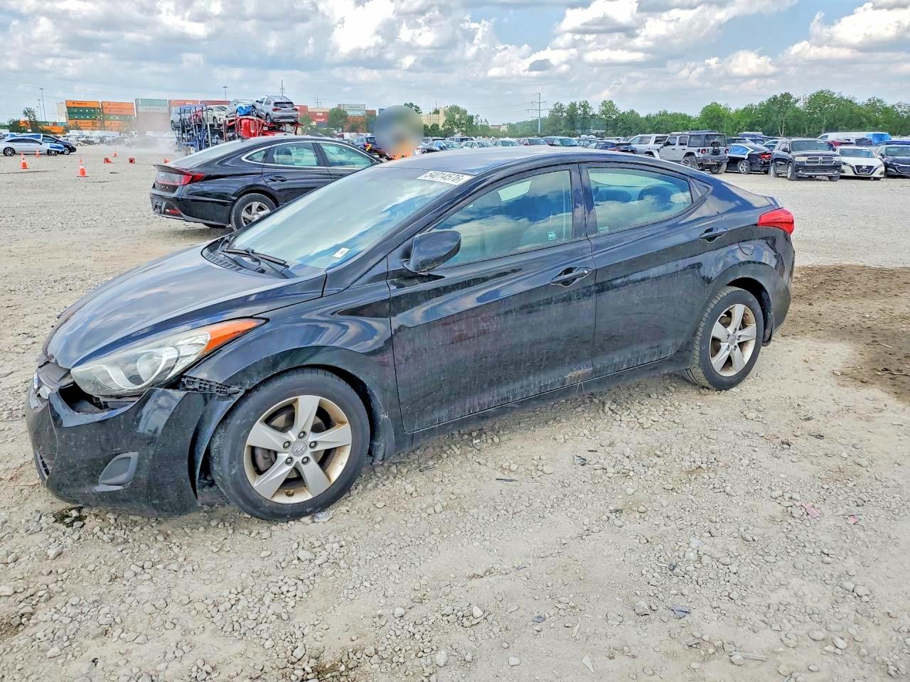 HYUNDAI ELANTRA 2013