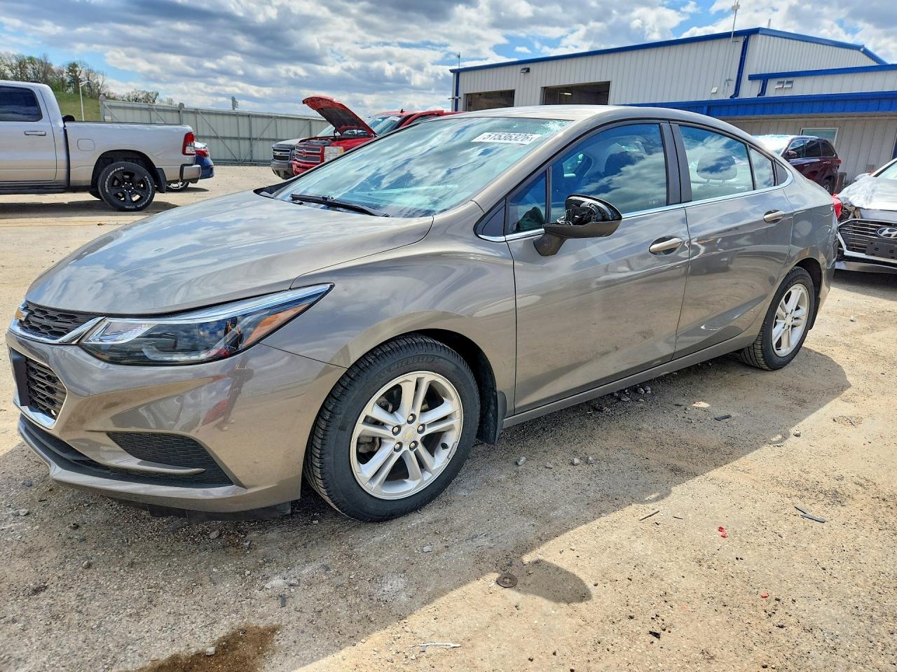 CHEVROLET CRUZE 2017