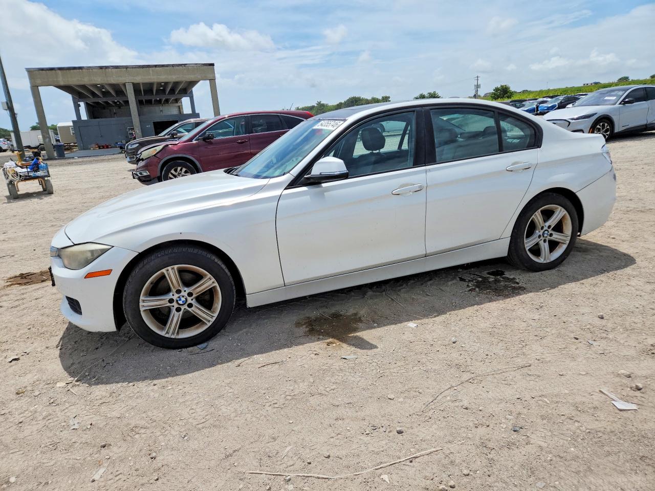 BMW 328 2013