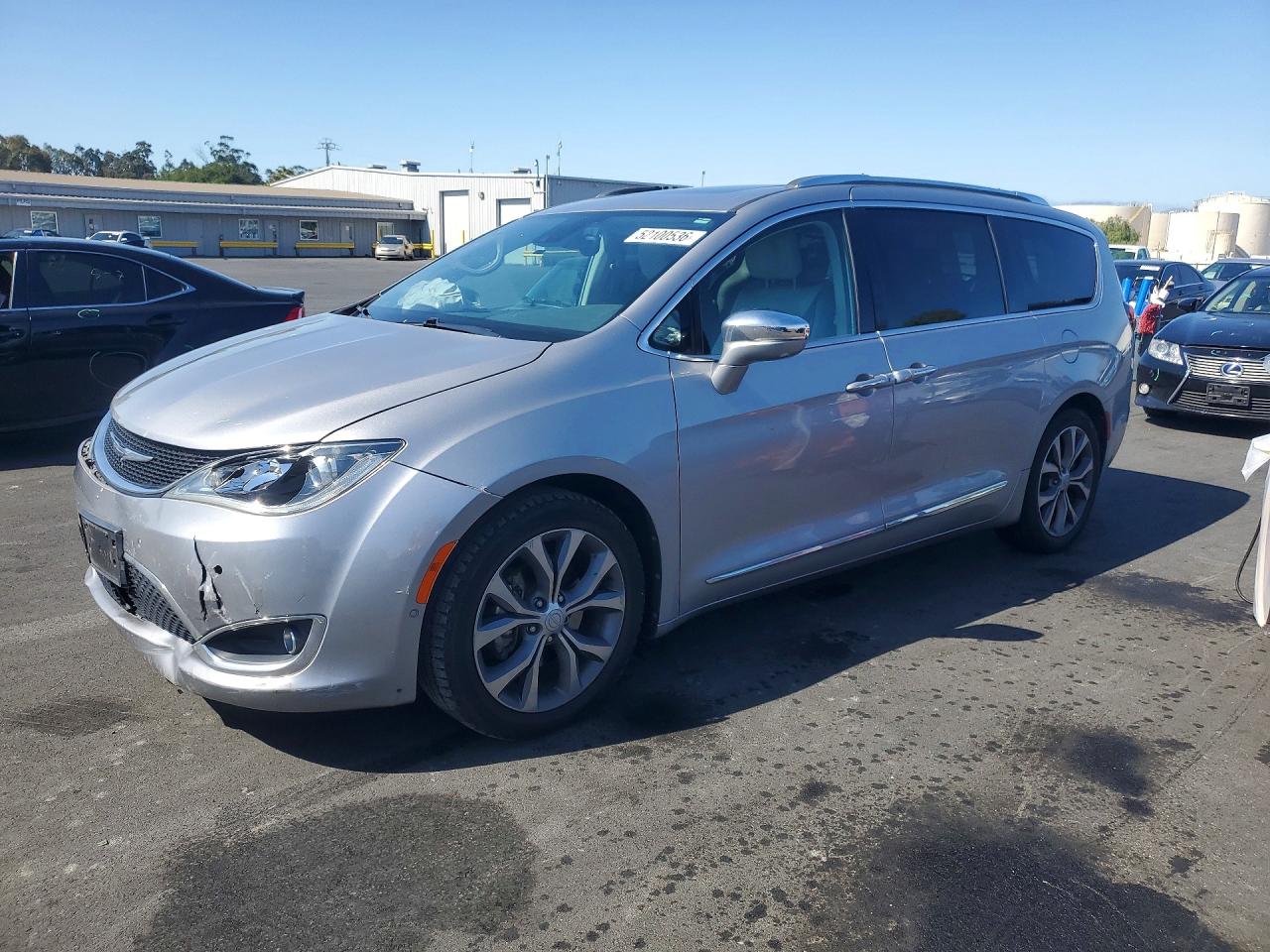 CHRYSLER PACIFICA 2017