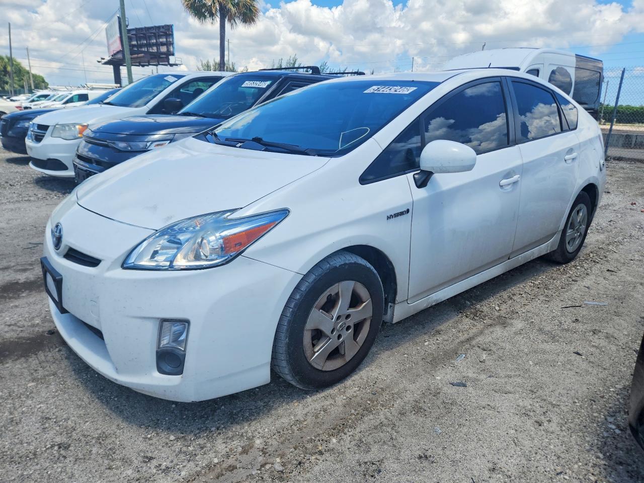 TOYOTA PRIUS 2011