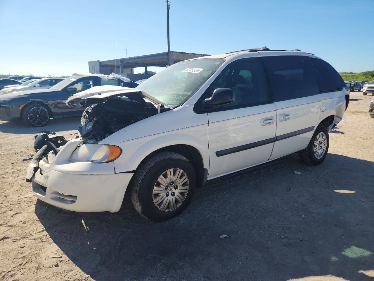 CHRYSLER TOWN & COUNTRY 2005