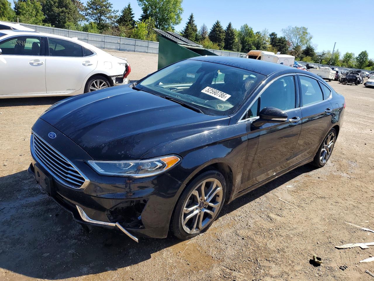 FORD FUSION 2019
