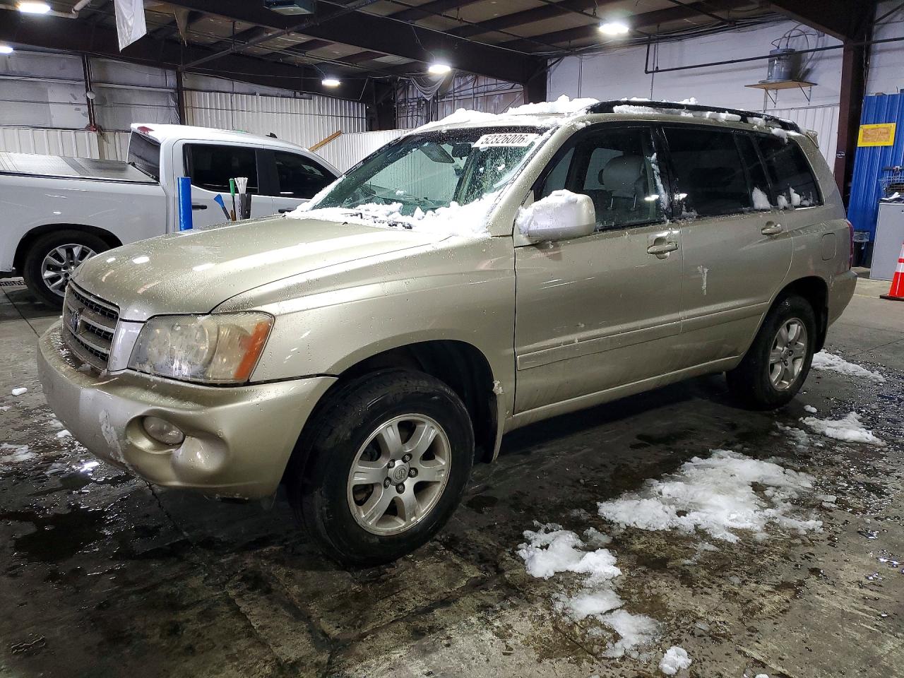 TOYOTA HIGHLANDER 2001