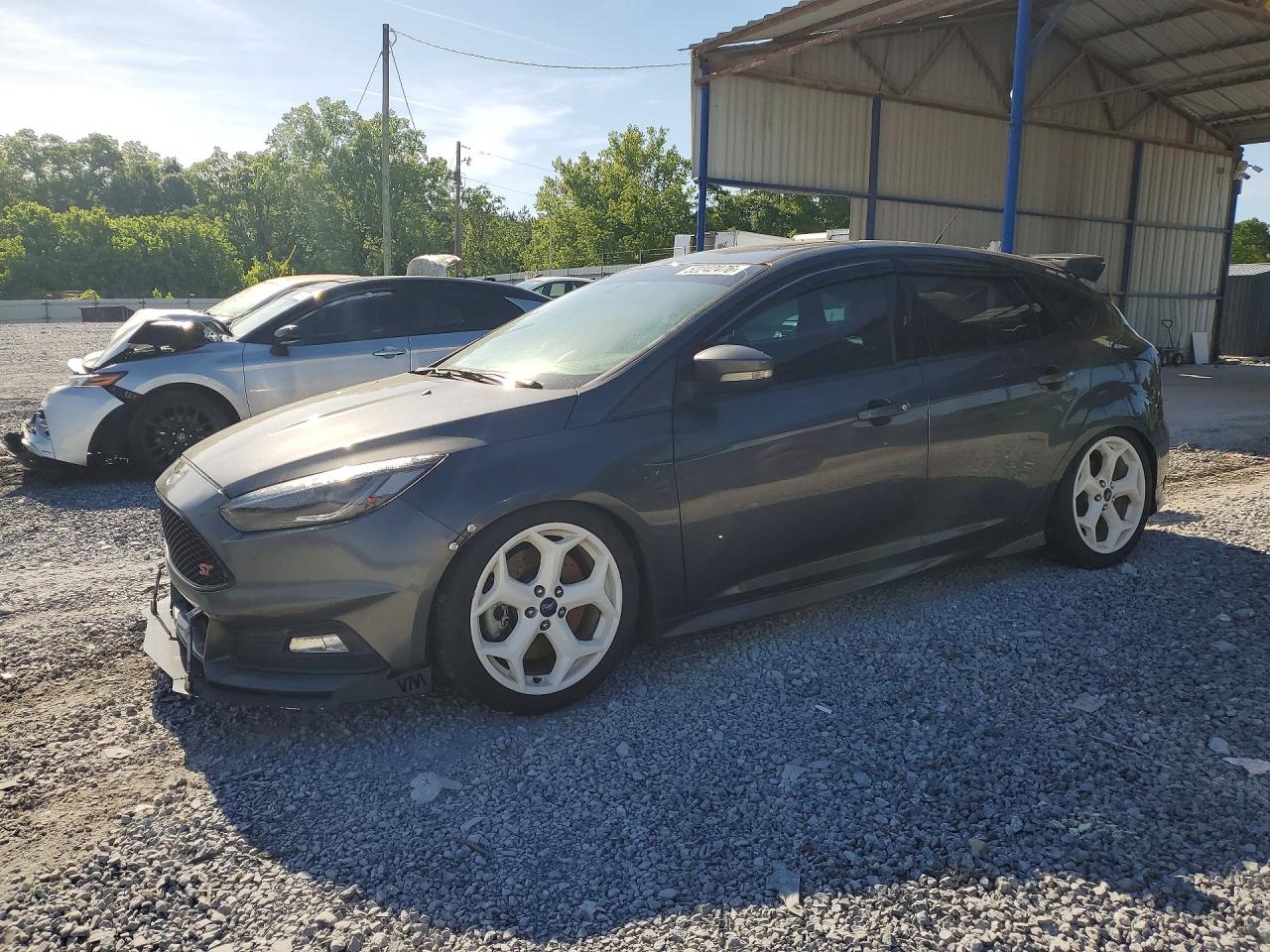 FORD FOCUS 2018