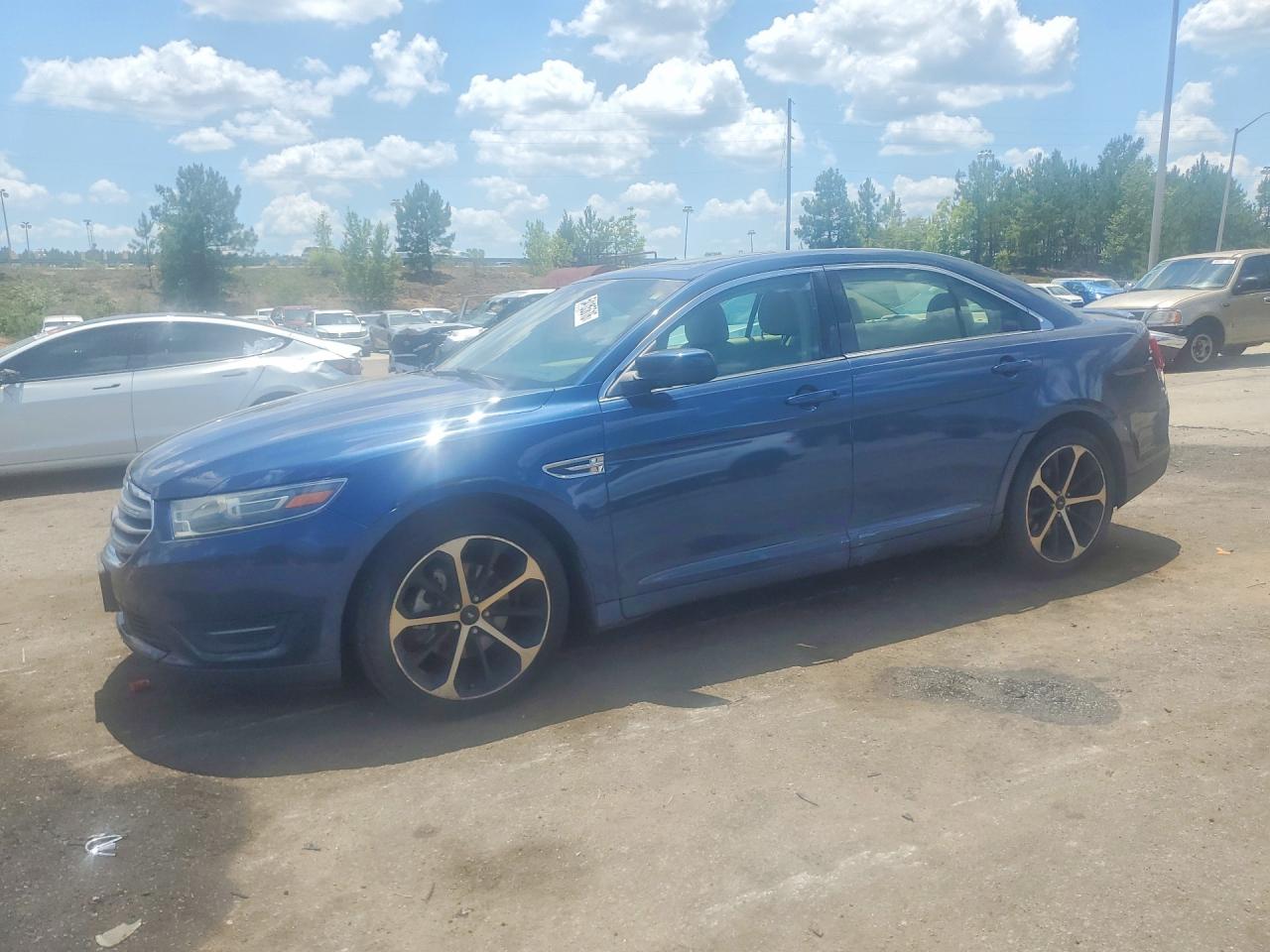 FORD TAURUS 2016
