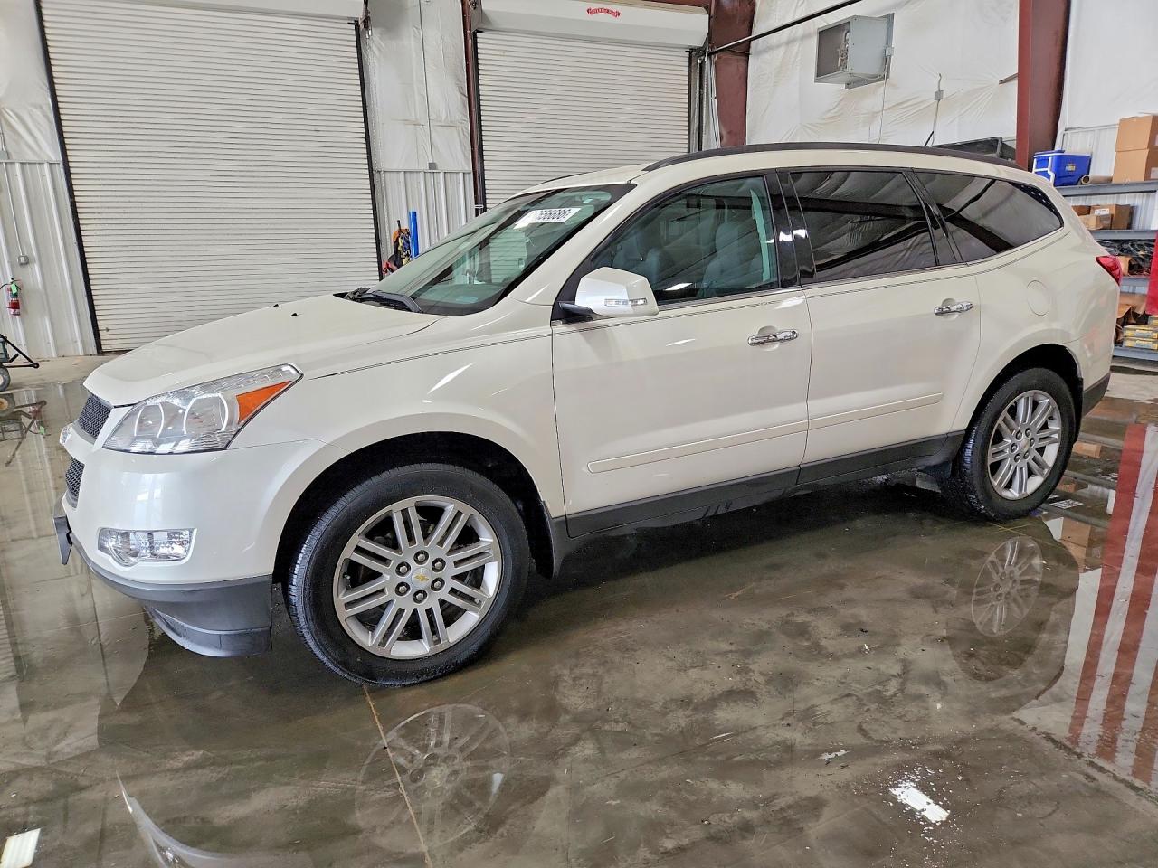 CHEVROLET TRAVERSE 2011