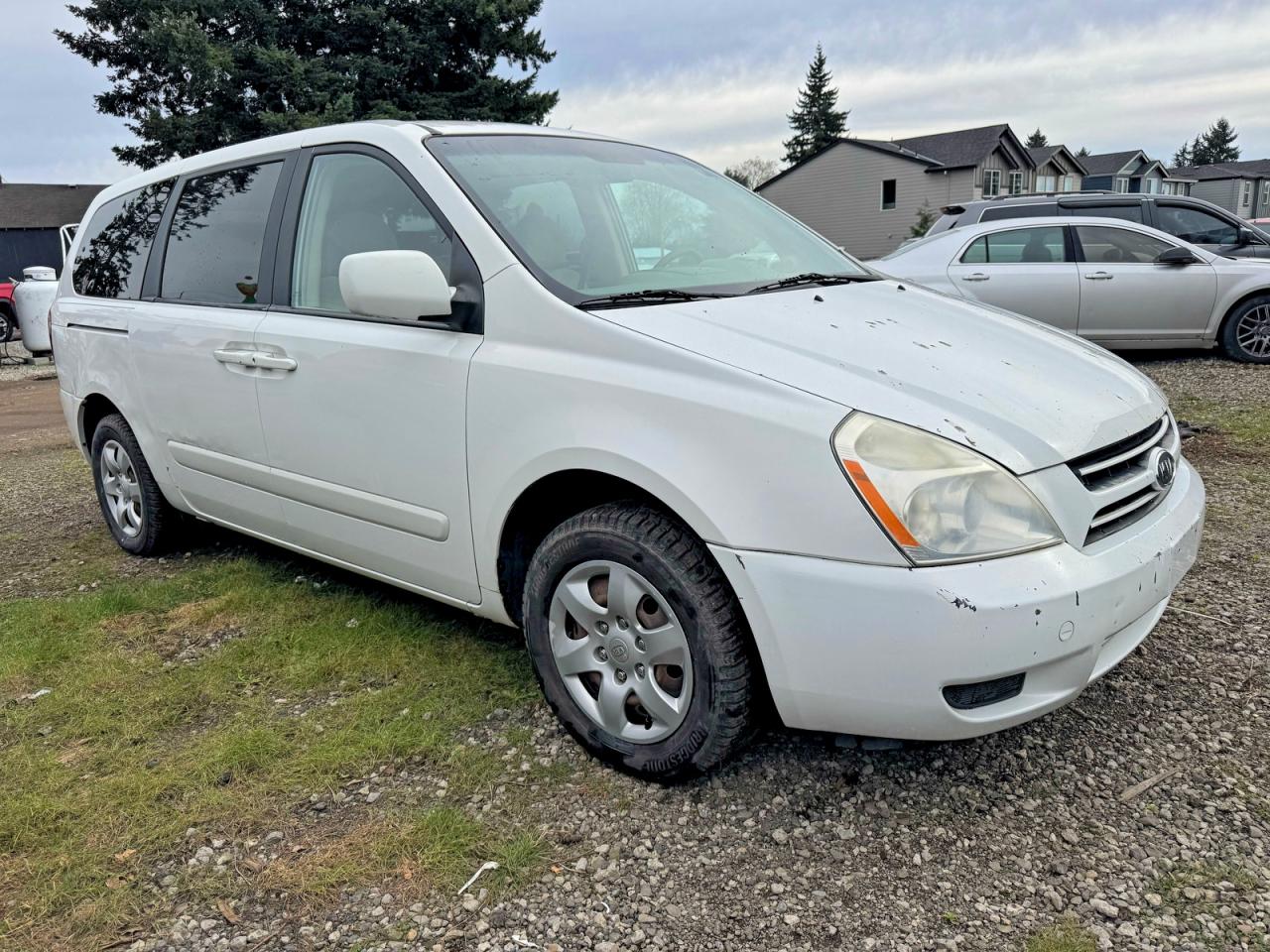 KIA SEDONA 2006