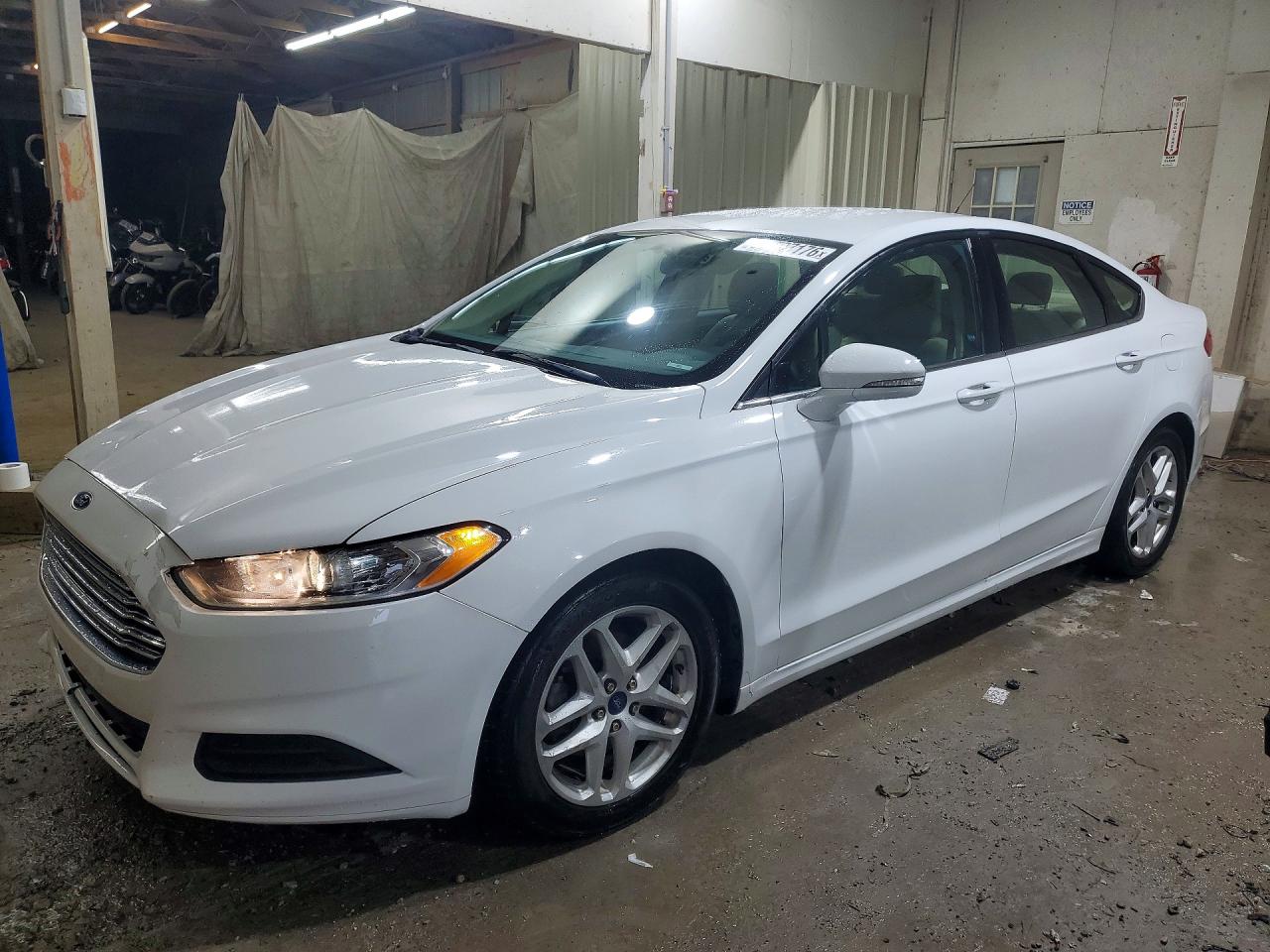 FORD FUSION 2016