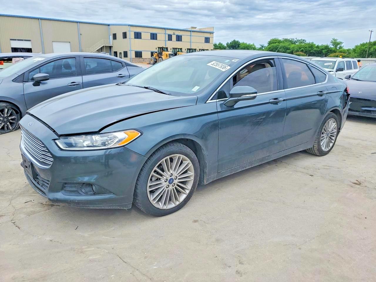 FORD FUSION 2015