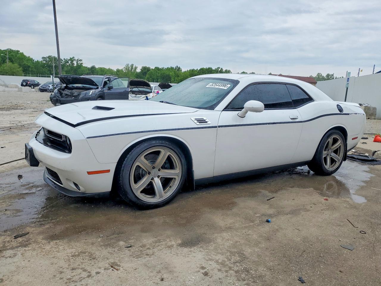 DODGE CHALLENGER 2015