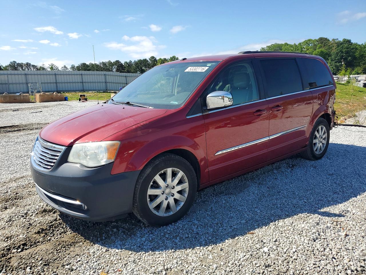 CHRYSLER TOWN & COUNTRY 2011