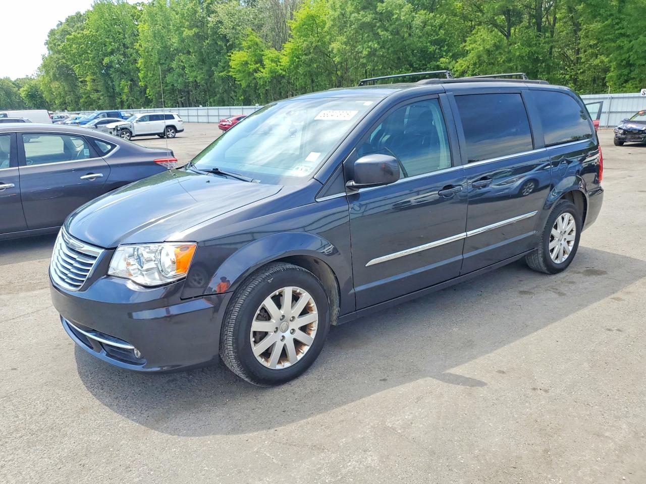 CHRYSLER TOWN & COUNTRY 2014