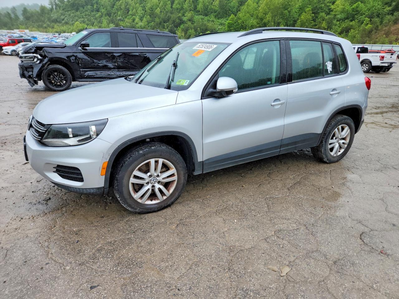 VOLKSWAGEN TIGUAN 2017