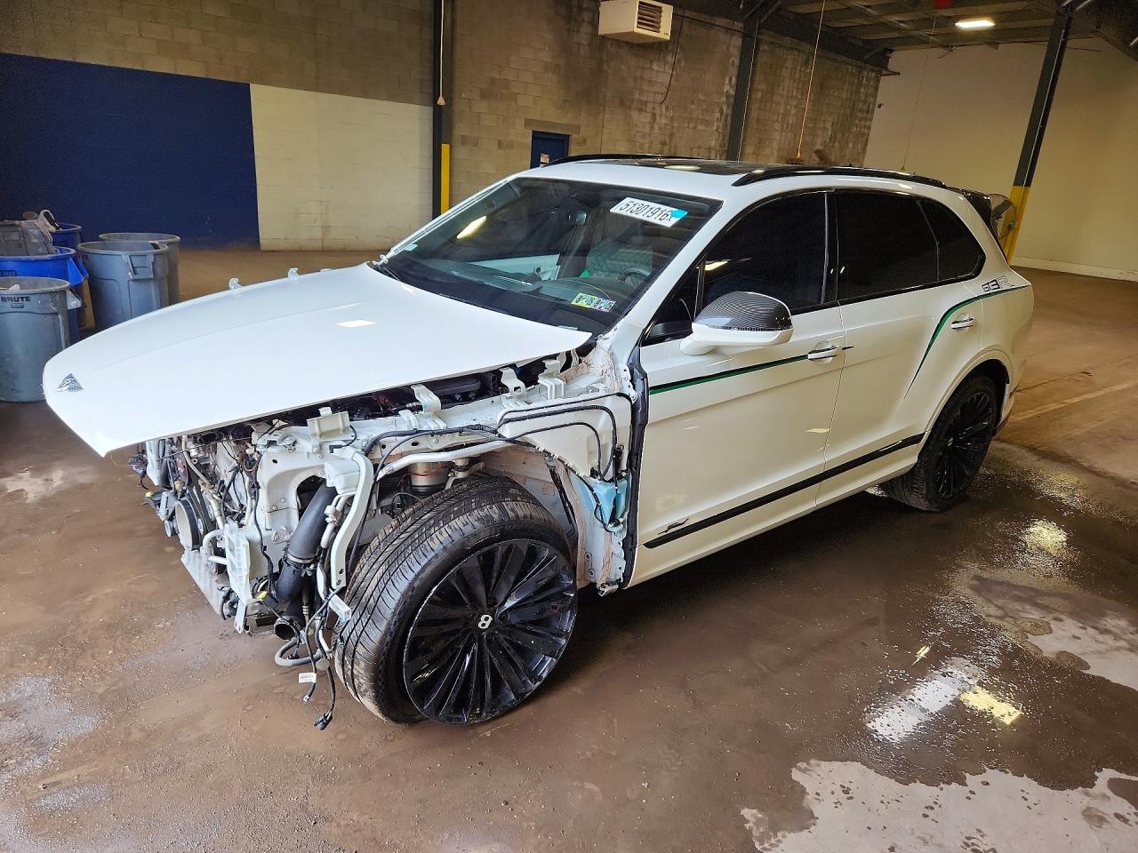 BENTLEY BENTAYGA 2022