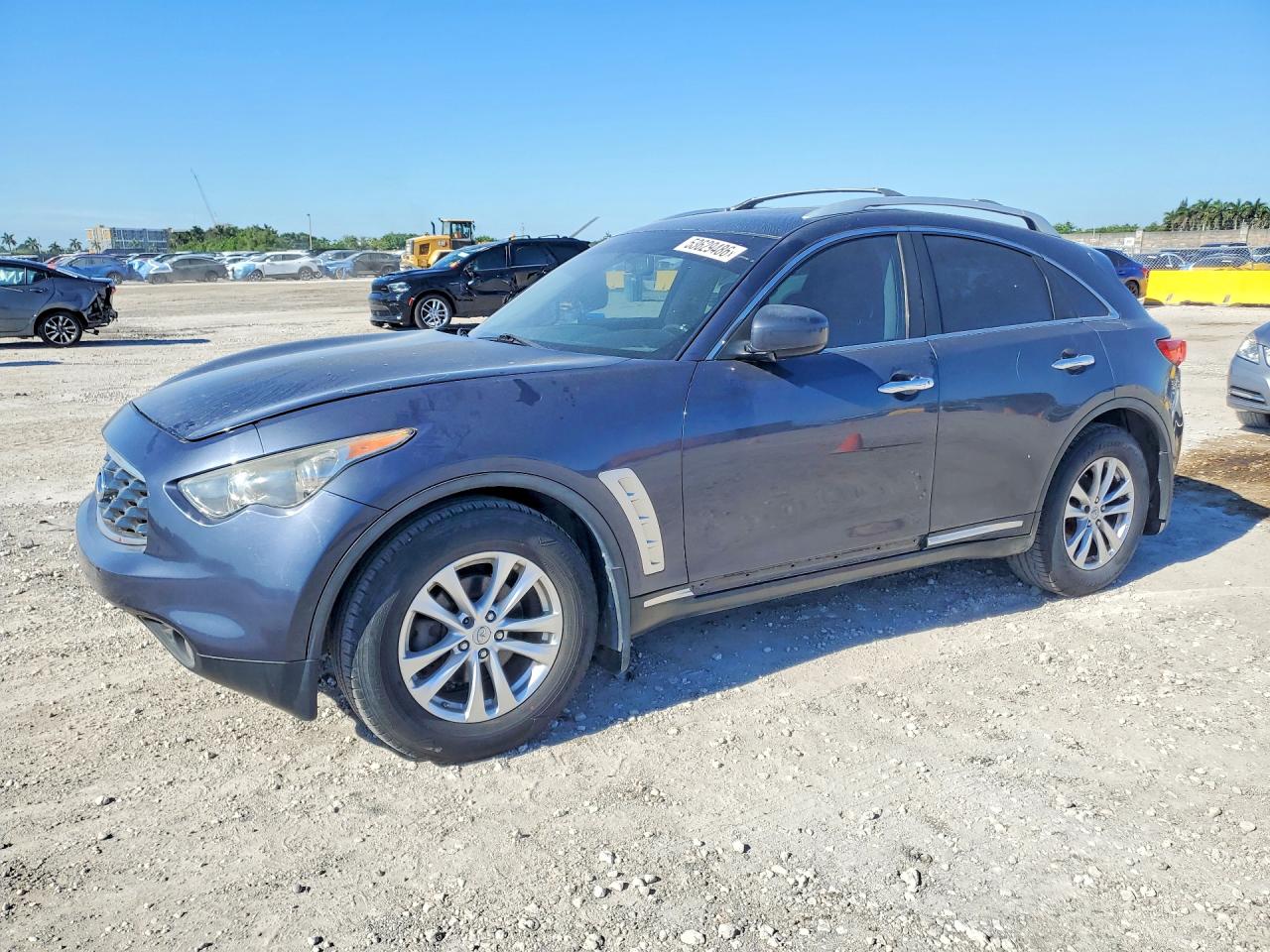 INFINITI FX35 2010