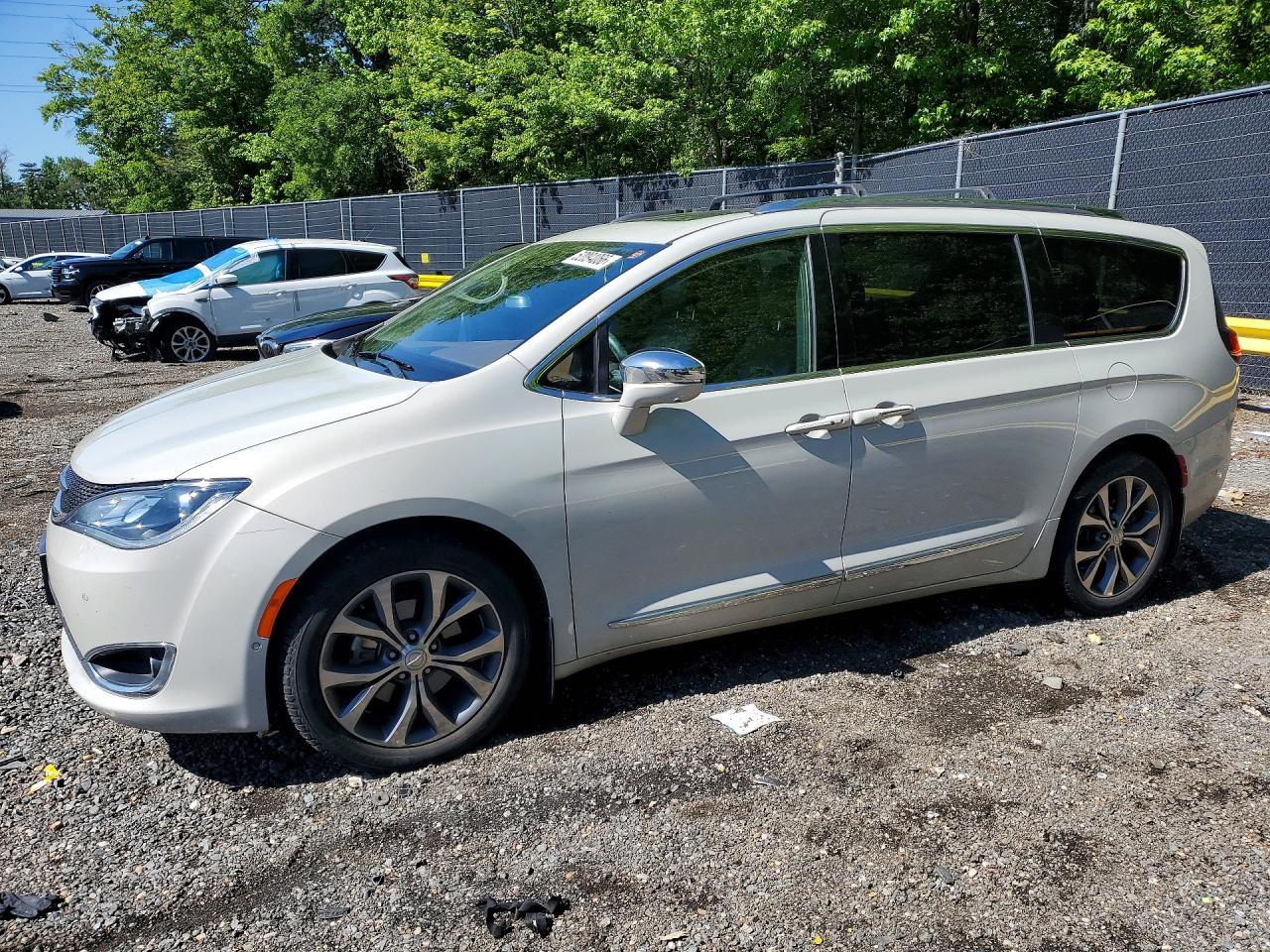 CHRYSLER PACIFICA 2017