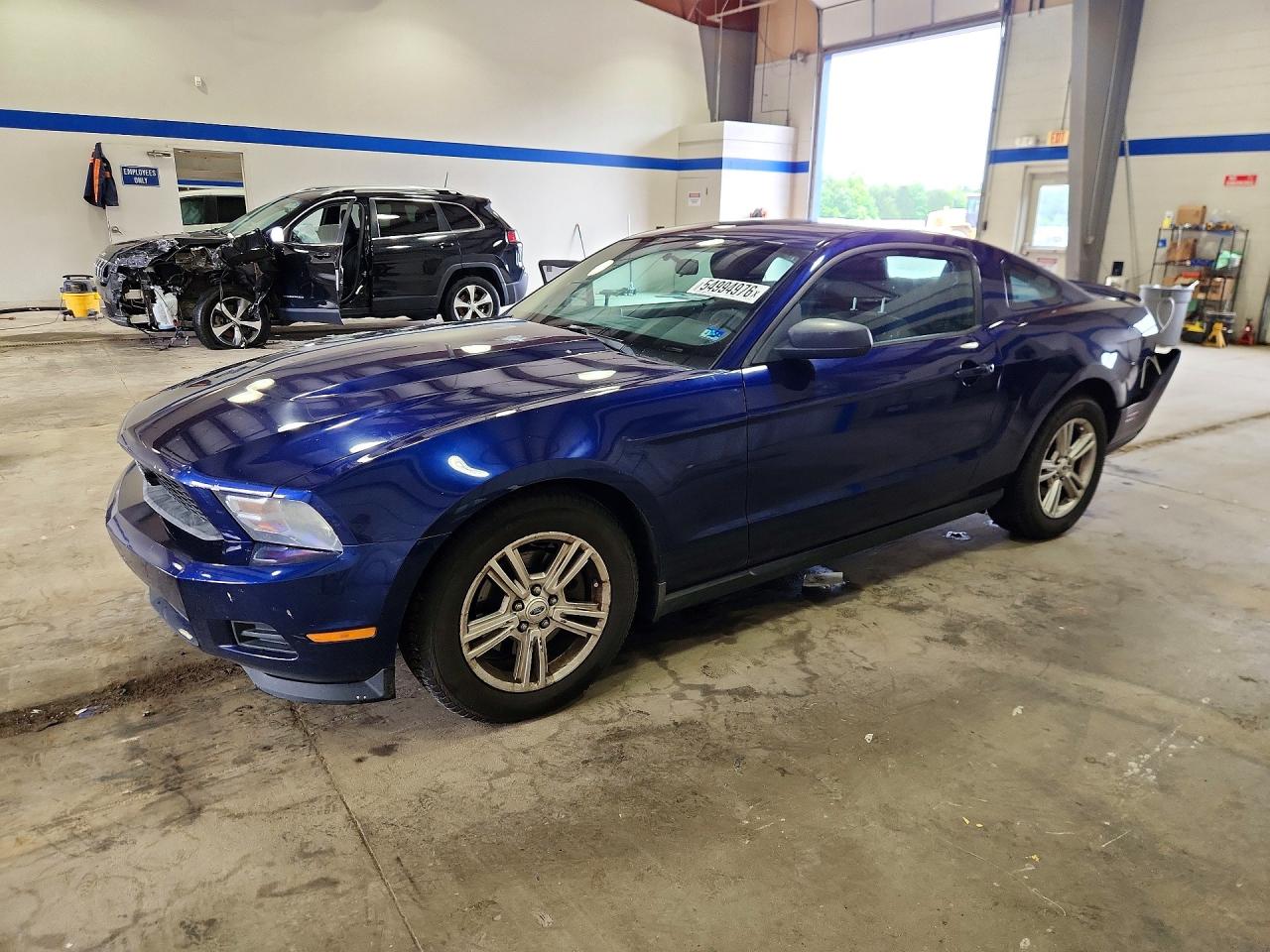 FORD MUSTANG 2012