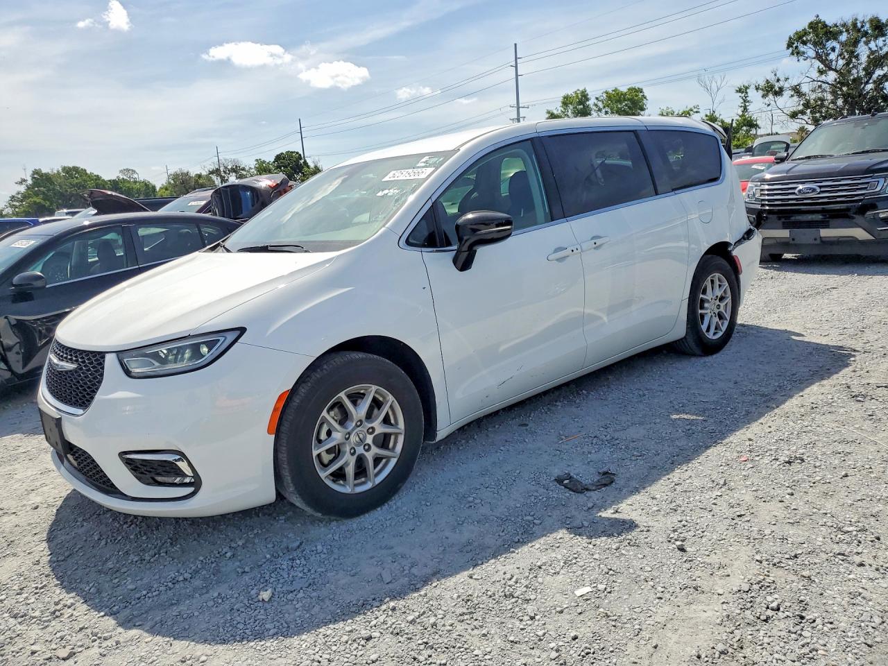 CHRYSLER PACIFICA 2024
