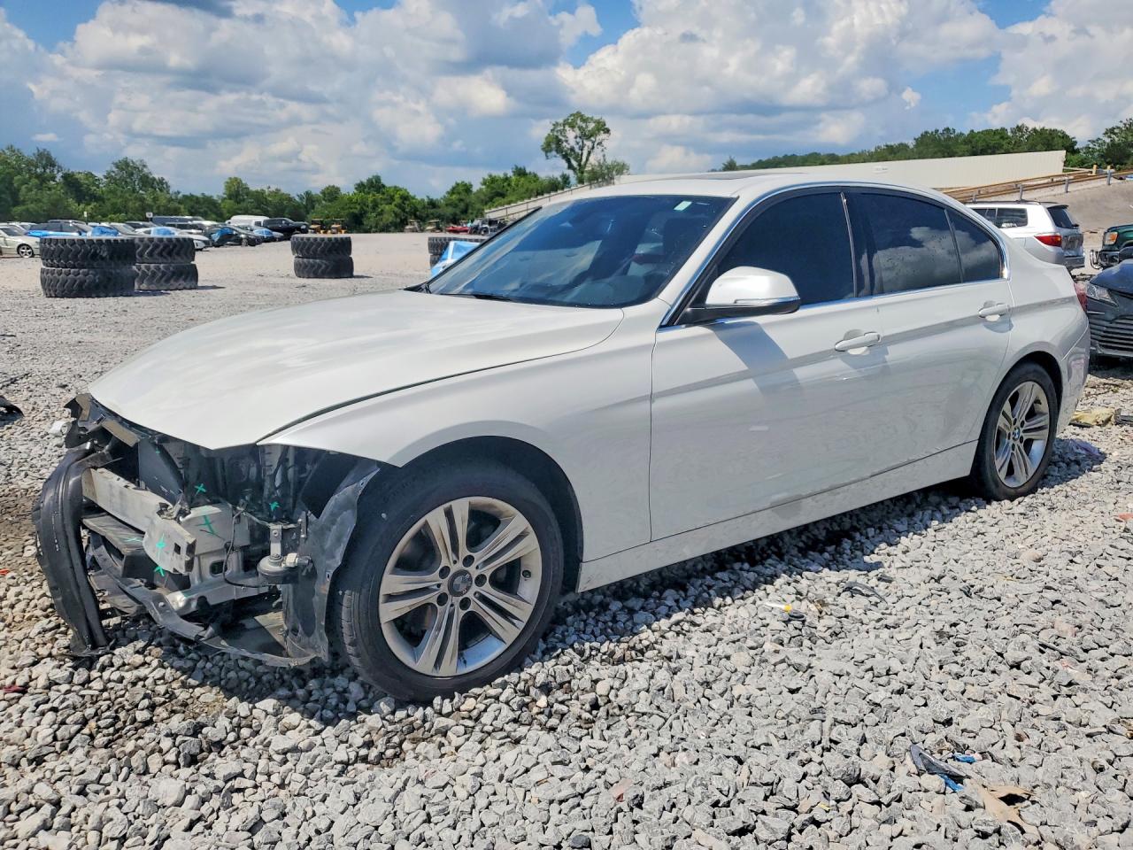 BMW 330 2017