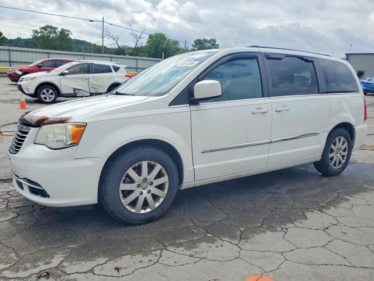CHRYSLER TOWN & COUNTRY 2014